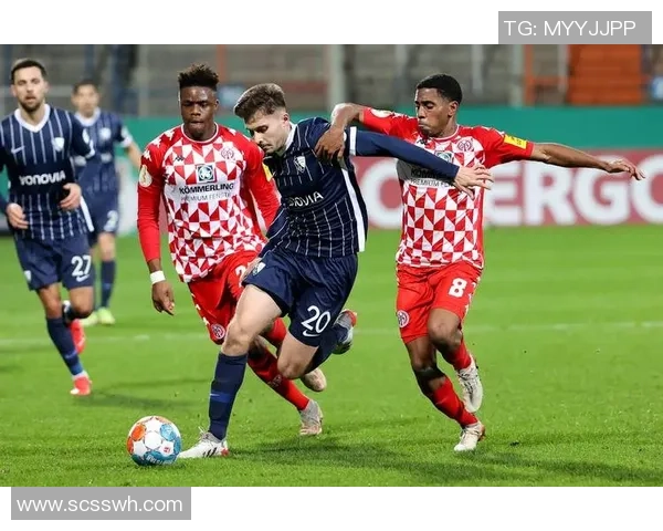 利兹联主场迎战女王队期待激烈对抗与精彩进球的较量